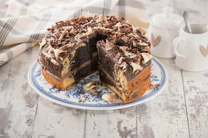 Chocolate & Vanilla Marble Cake, 14 portions