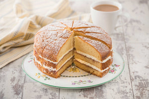Triple Layer Luxury Victoria Cake, 14 portions